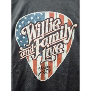 Willie and Family Live Since 1973 Graphic T-Shirt USA Flag Guitar Pick Large